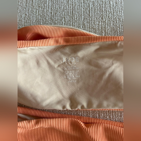 Bikini - Picture 4 of 5